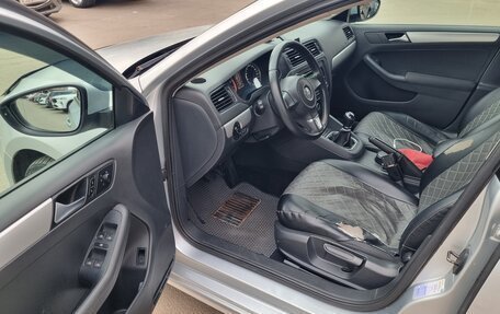 Volkswagen Jetta VI, 2012 год, 670 000 рублей, 6 фотография