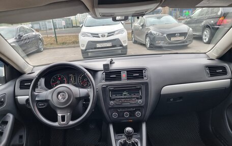 Volkswagen Jetta VI, 2012 год, 670 000 рублей, 5 фотография