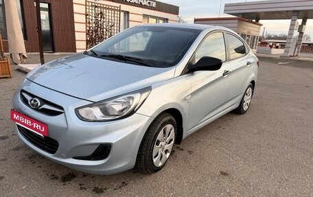 Hyundai Solaris II рестайлинг, 2013 год, 425 000 рублей, 5 фотография