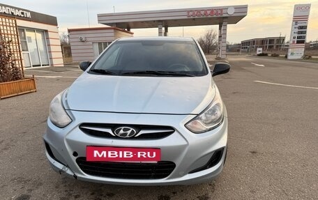 Hyundai Solaris II рестайлинг, 2013 год, 425 000 рублей, 7 фотография