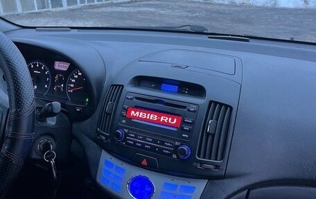 Hyundai Elantra IV, 2010 год, 680 000 рублей, 17 фотография