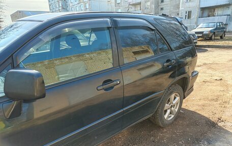 Toyota Harrier, 1999 год, 800 000 рублей, 18 фотография