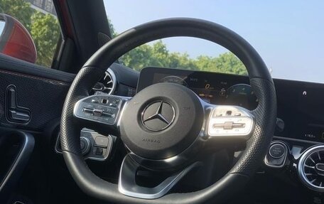 Mercedes-Benz A-Класс, 2021 год, 2 200 000 рублей, 11 фотография