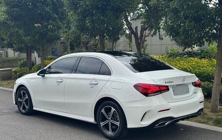 Mercedes-Benz A-Класс, 2021 год, 2 200 000 рублей, 2 фотография