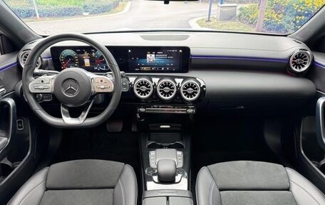 Mercedes-Benz A-Класс, 2021 год, 2 200 000 рублей, 9 фотография