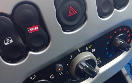 Renault Sandero I, 2012 год, 550 000 рублей, 7 фотография