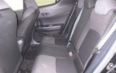 Toyota C-HR I рестайлинг, 2020 год, 2 000 000 рублей, 14 фотография