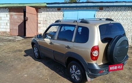 Chevrolet Niva I рестайлинг, 2004 год, 350 000 рублей, 3 фотография