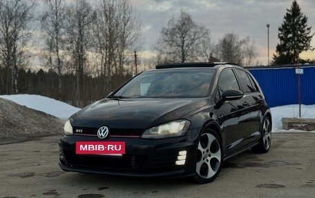 Volkswagen Golf GTI VII, 2014 год, 1 780 000 рублей, 2 фотография