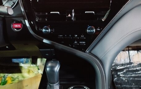 Toyota Camry, 2021 год, 3 650 000 рублей, 15 фотография