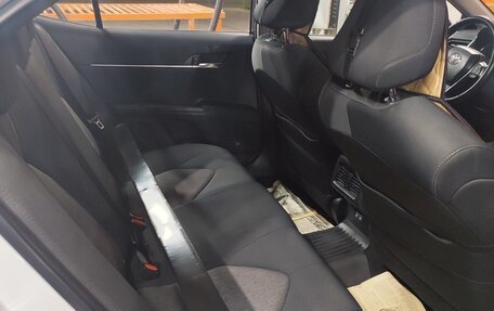 Toyota Camry, 2021 год, 3 650 000 рублей, 20 фотография