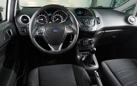 Ford Fiesta, 2015 год, 1 097 000 рублей, 6 фотография