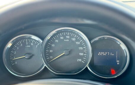 Renault Logan II, 2016 год, 599 000 рублей, 20 фотография