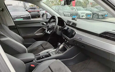 Audi Q3, 2022 год, 2 300 000 рублей, 5 фотография