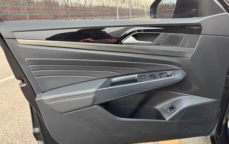 Volkswagen Passat B8 рестайлинг, 2023 год, 2 350 000 рублей, 13 фотография