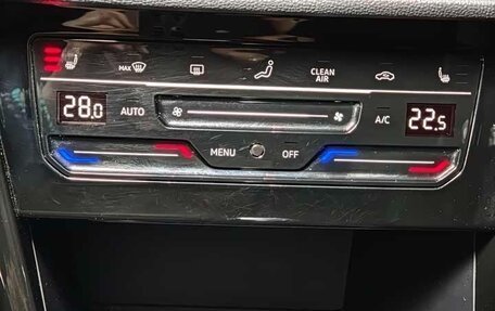 Volkswagen Touran III, 2022 год, 2 430 000 рублей, 14 фотография