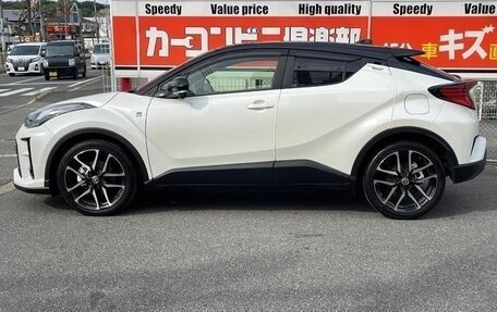 Toyota C-HR I рестайлинг, 2017 год, 1 235 001 рублей, 7 фотография