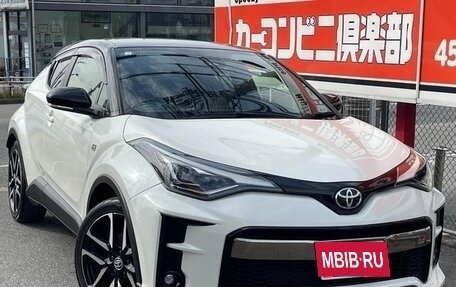 Toyota C-HR I рестайлинг, 2017 год, 1 235 001 рублей, 8 фотография