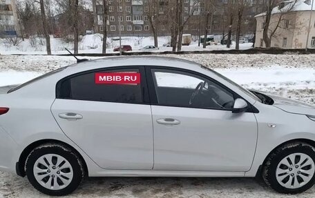 KIA Rio IV, 2018 год, 1 300 000 рублей, 6 фотография