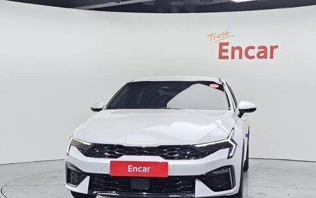 KIA K5, 2023 год, 2 220 000 рублей, 3 фотография