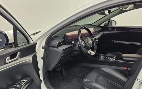 KIA K5, 2023 год, 2 220 000 рублей, 10 фотография