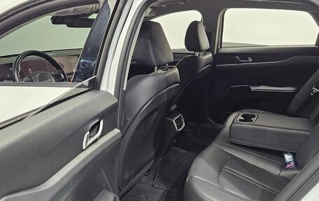 KIA K5, 2023 год, 2 220 000 рублей, 11 фотография