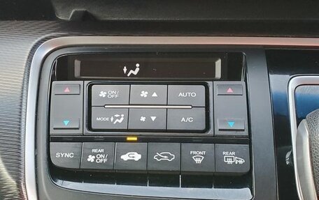 Honda Stepwgn IV, 2018 год, 2 050 000 рублей, 15 фотография