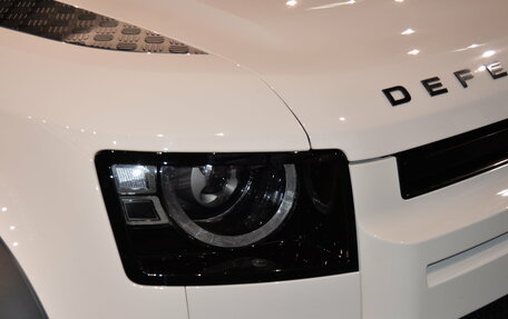 Land Rover Defender II, 2021 год, 6 195 000 рублей, 7 фотография