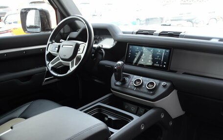 Land Rover Defender II, 2021 год, 6 195 000 рублей, 36 фотография