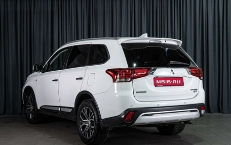 Mitsubishi Outlander III рестайлинг 3, 2019 год, 3 559 000 рублей, 2 фотография