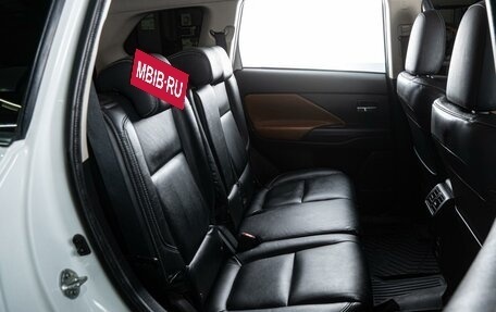 Mitsubishi Outlander III рестайлинг 3, 2019 год, 3 559 000 рублей, 7 фотография