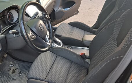 Opel Astra K, 2017 год, 1 400 000 рублей, 9 фотография