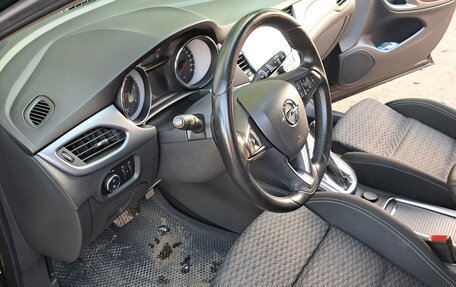 Opel Astra K, 2017 год, 1 400 000 рублей, 10 фотография