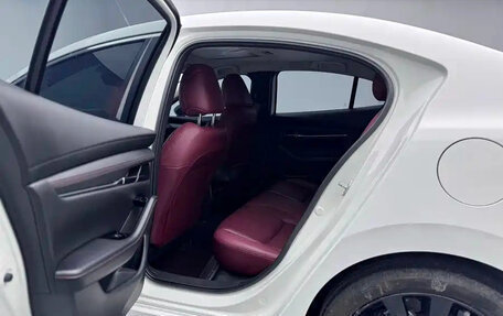 Mazda 3, 2022 год, 1 720 000 рублей, 13 фотография