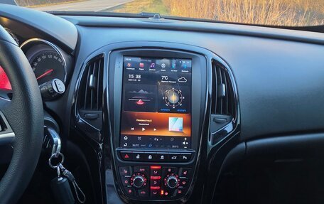 Opel Astra J, 2012 год, 800 000 рублей, 2 фотография