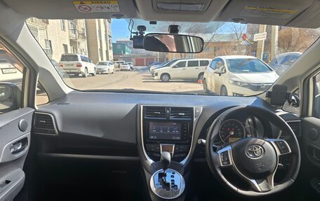 Toyota Ractis II, 2015 год, 1 290 000 рублей, 7 фотография