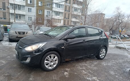 Hyundai Solaris II рестайлинг, 2011 год, 360 000 рублей, 3 фотография