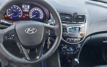 Hyundai Solaris II рестайлинг, 2015 год, 860 000 рублей, 9 фотография