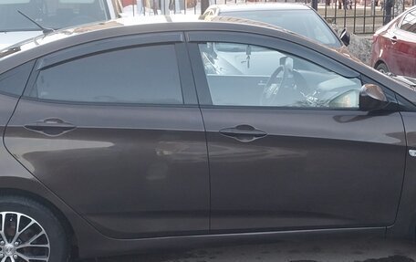 Hyundai Solaris II рестайлинг, 2015 год, 860 000 рублей, 8 фотография