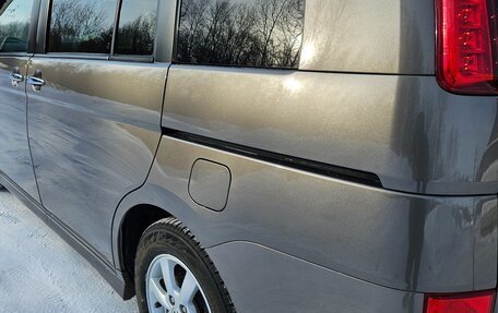 Toyota ISis I, 2010 год, 1 150 000 рублей, 4 фотография