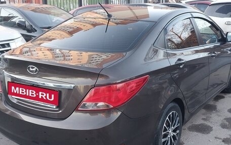 Hyundai Solaris II рестайлинг, 2015 год, 860 000 рублей, 4 фотография