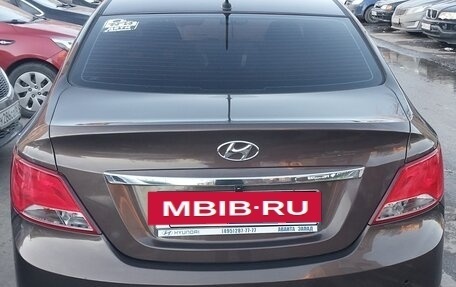 Hyundai Solaris II рестайлинг, 2015 год, 860 000 рублей, 6 фотография