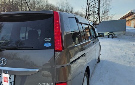 Toyota ISis I, 2010 год, 1 150 000 рублей, 7 фотография