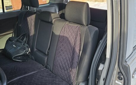 Toyota ISis I, 2010 год, 1 150 000 рублей, 27 фотография