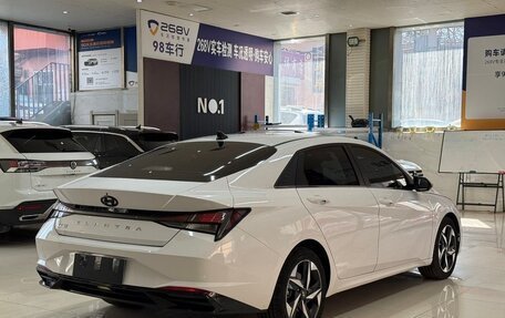 Hyundai Elantra, 2023 год, 2 710 000 рублей, 2 фотография