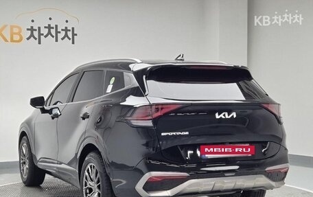 KIA Sportage IV рестайлинг, 2022 год, 2 290 000 рублей, 3 фотография