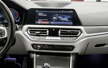 BMW 3 серия, 2021 год, 4 350 000 рублей, 15 фотография