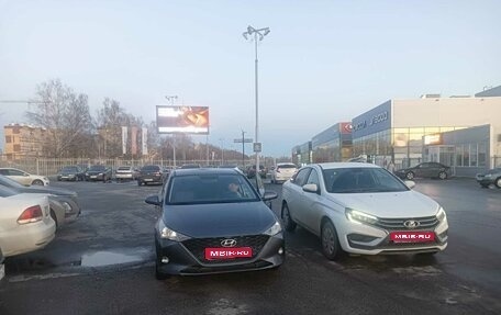 Hyundai Solaris II рестайлинг, 2021 год, 1 500 000 рублей, 1 фотография