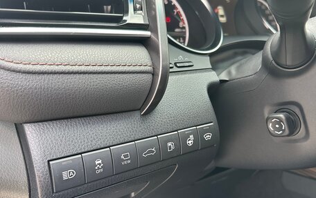 Toyota Camry, 2019 год, 4 000 000 рублей, 13 фотография