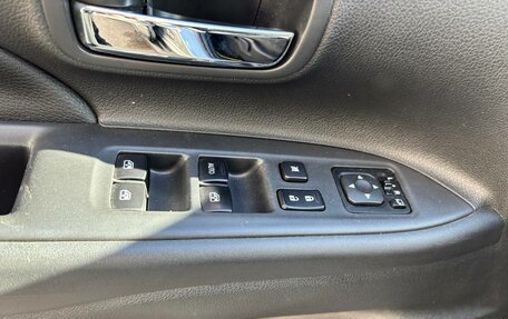 Mitsubishi Outlander III рестайлинг 3, 2015 год, 1 820 000 рублей, 25 фотография